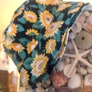 🌴🌻NWT Sunflower BUCKET HAT